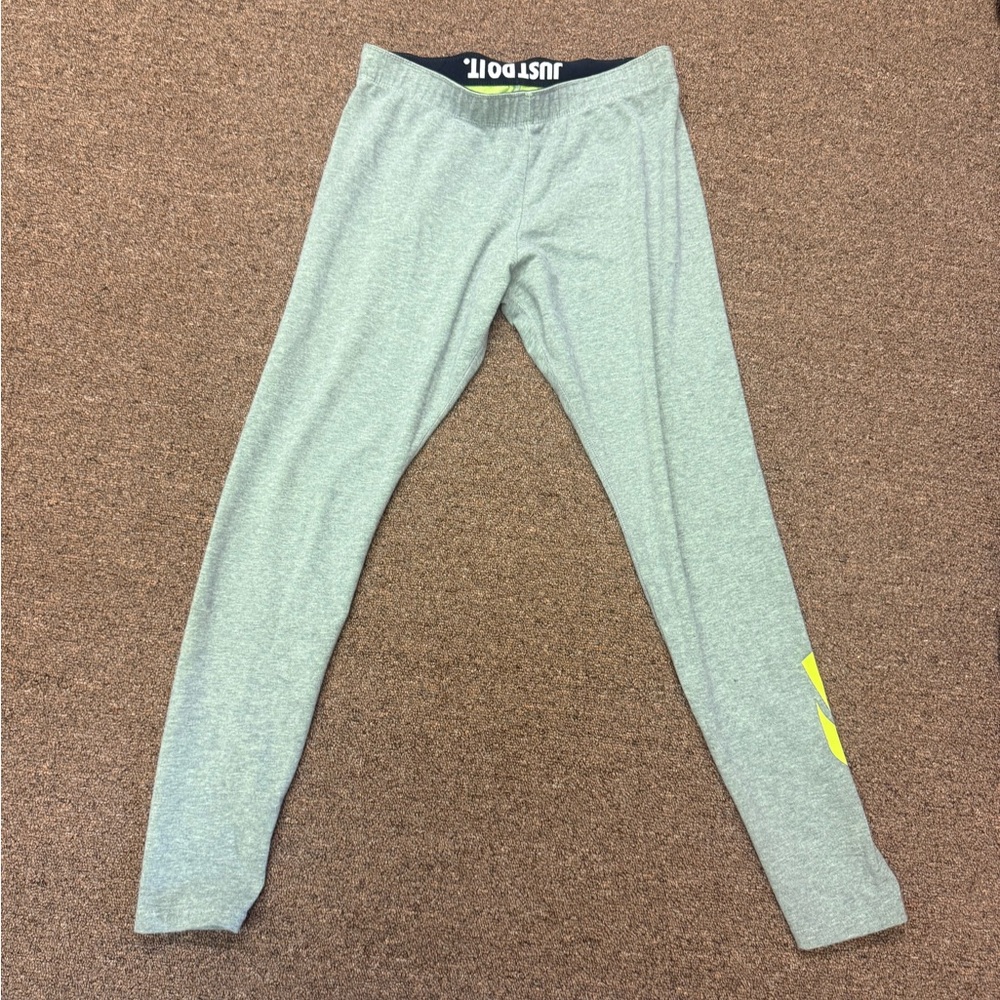 Nike leggings